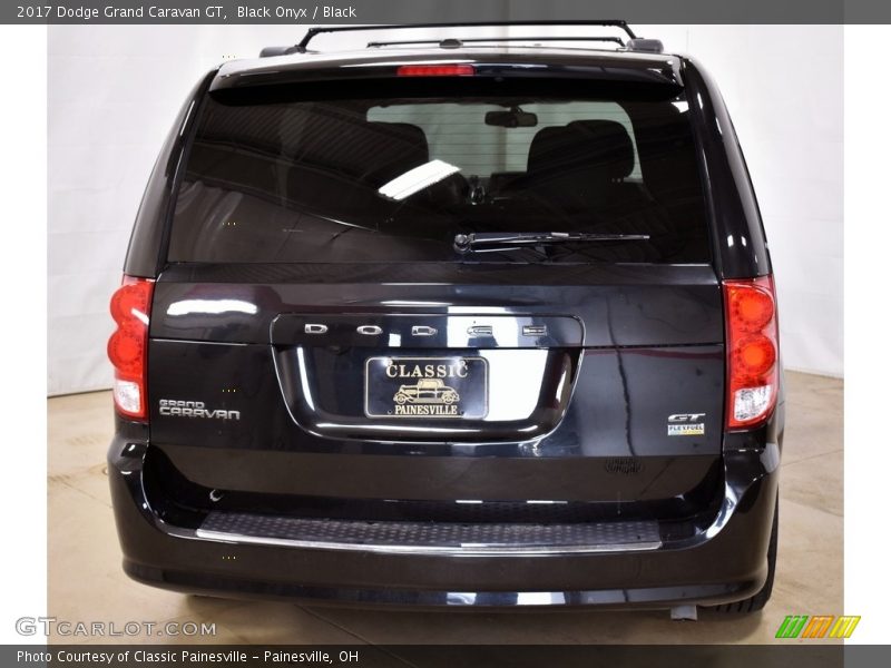 Black Onyx / Black 2017 Dodge Grand Caravan GT