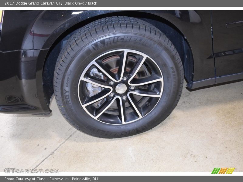 Black Onyx / Black 2017 Dodge Grand Caravan GT