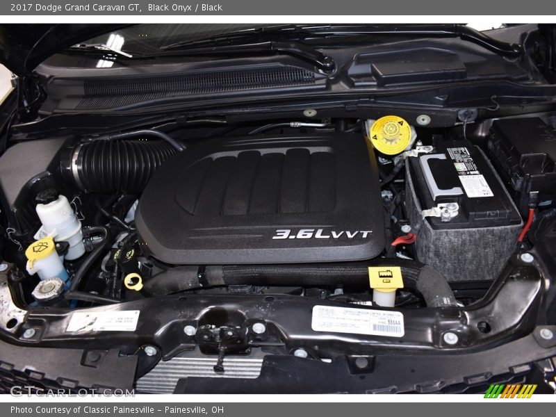 Black Onyx / Black 2017 Dodge Grand Caravan GT