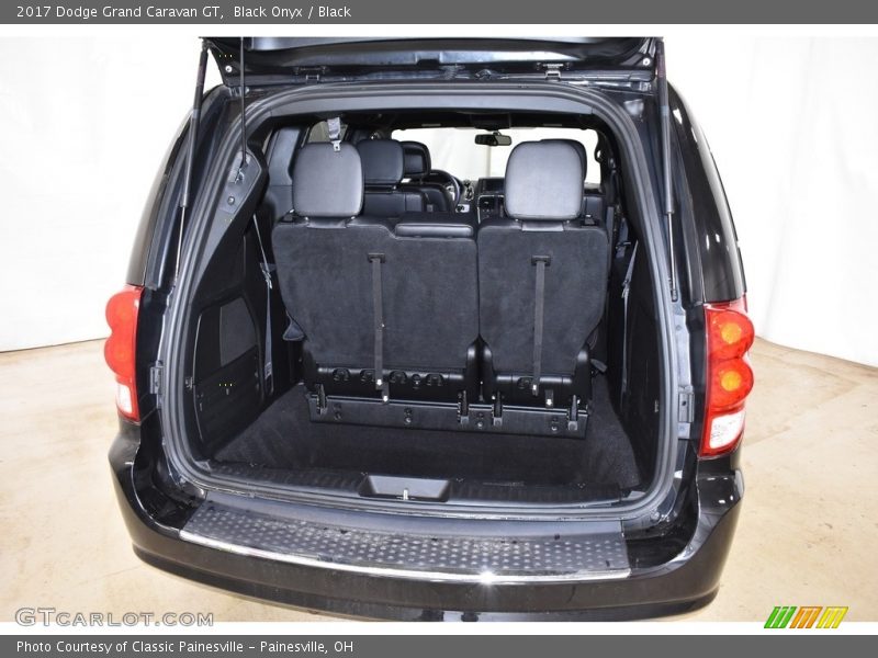 Black Onyx / Black 2017 Dodge Grand Caravan GT