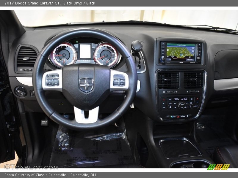 Black Onyx / Black 2017 Dodge Grand Caravan GT
