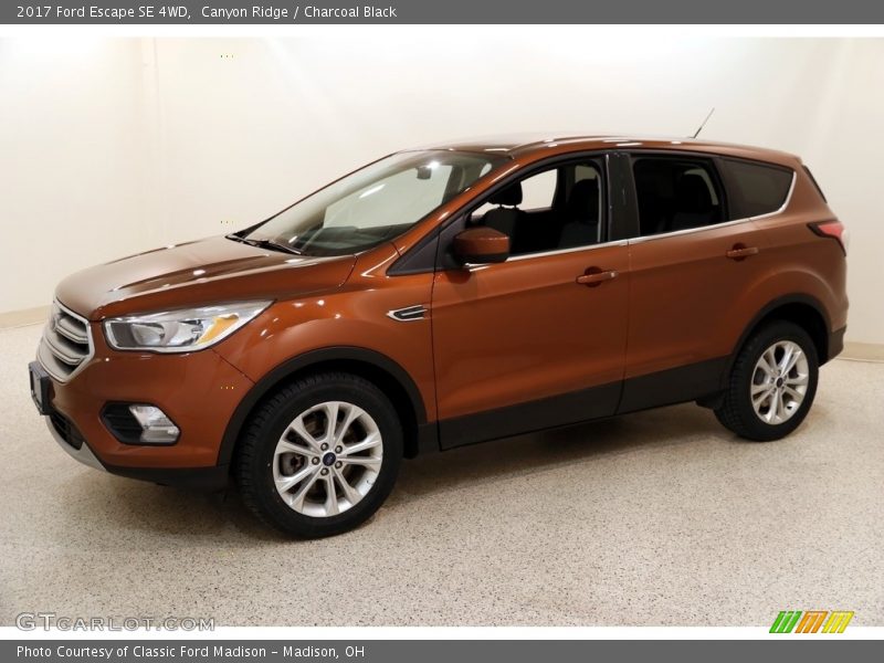 Canyon Ridge / Charcoal Black 2017 Ford Escape SE 4WD
