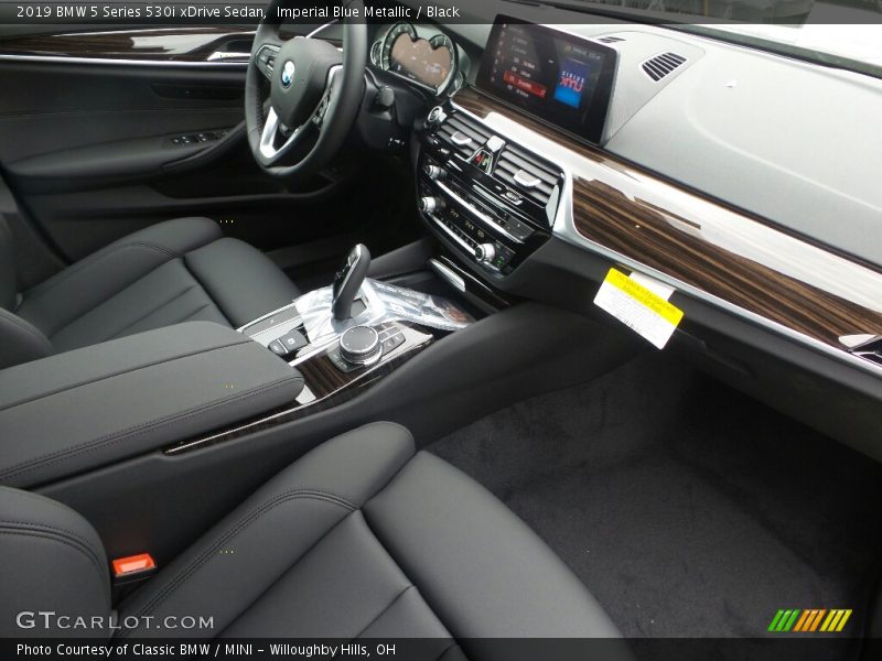 Imperial Blue Metallic / Black 2019 BMW 5 Series 530i xDrive Sedan