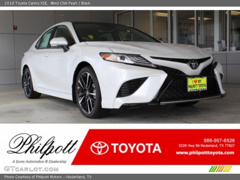 Wind Chill Pearl / Black 2019 Toyota Camry XSE