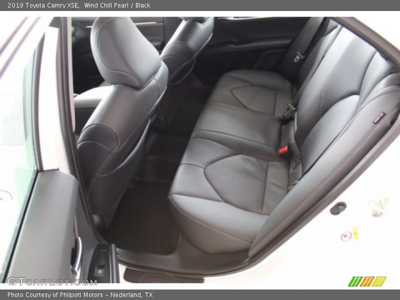 Wind Chill Pearl / Black 2019 Toyota Camry XSE