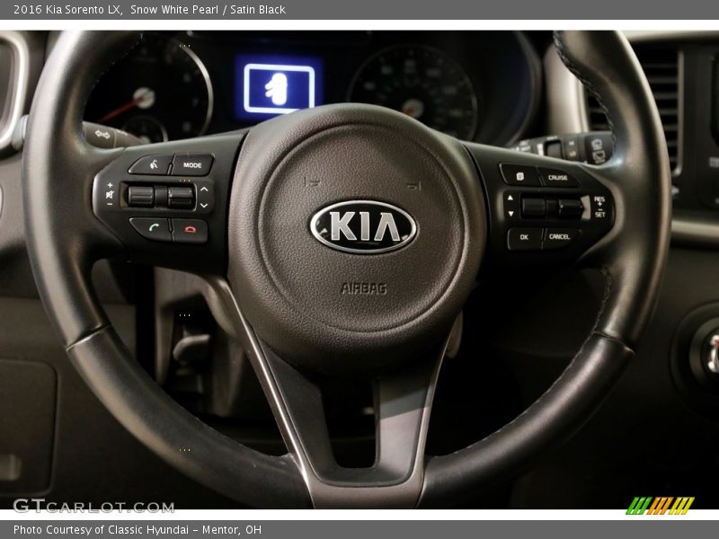 Snow White Pearl / Satin Black 2016 Kia Sorento LX