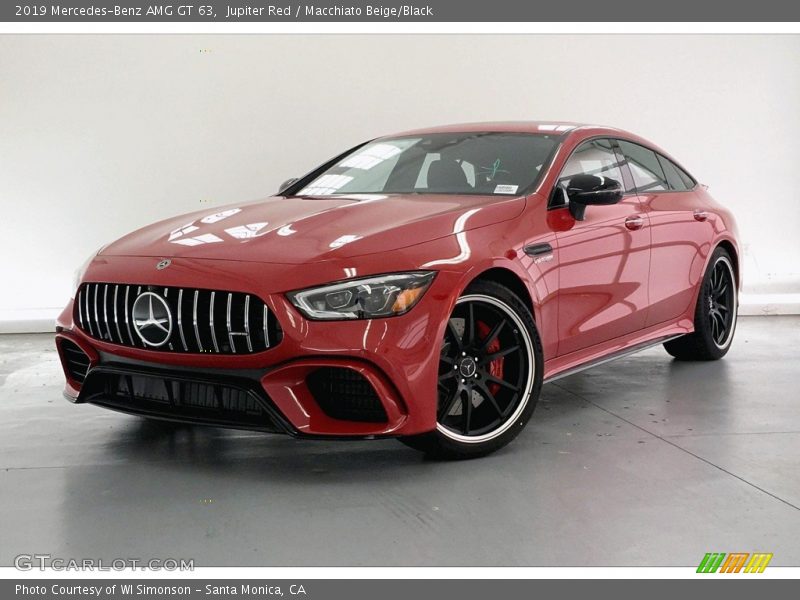 Front 3/4 View of 2019 AMG GT 63