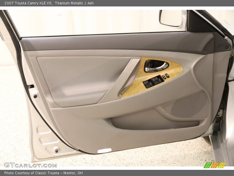Titanium Metallic / Ash 2007 Toyota Camry XLE V6