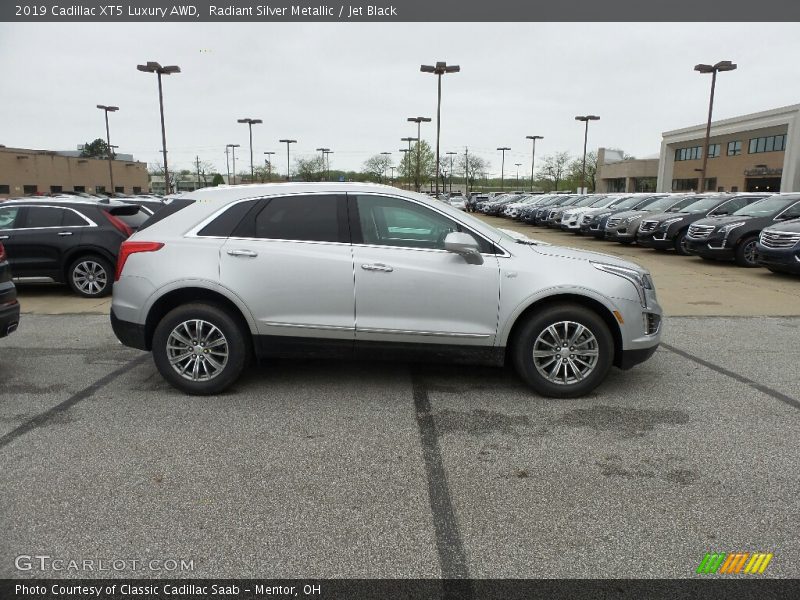 Radiant Silver Metallic / Jet Black 2019 Cadillac XT5 Luxury AWD