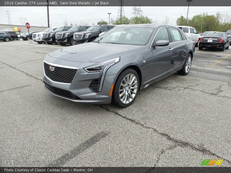 Front 3/4 View of 2019 CT6 Luxury AWD