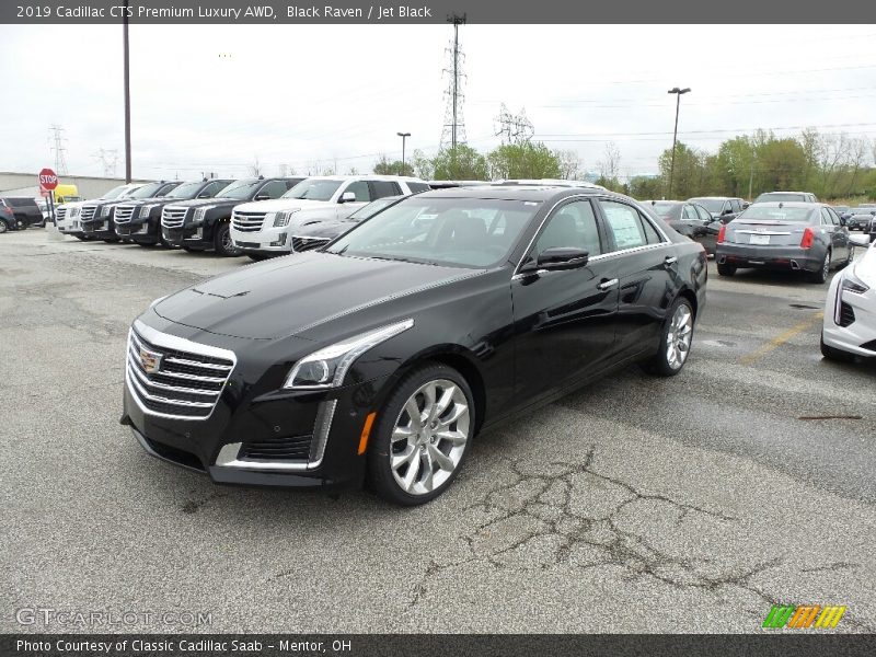 Front 3/4 View of 2019 CTS Premium Luxury AWD