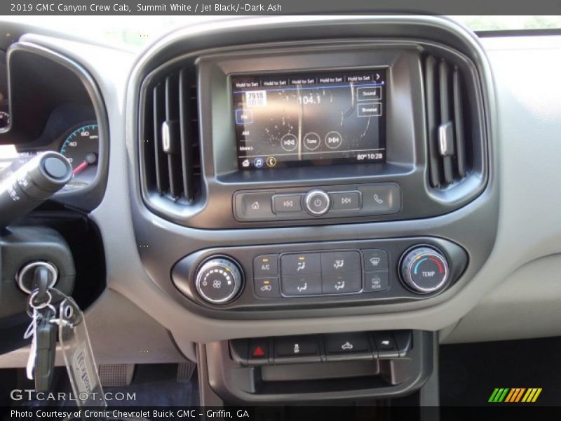 Controls of 2019 Canyon Crew Cab