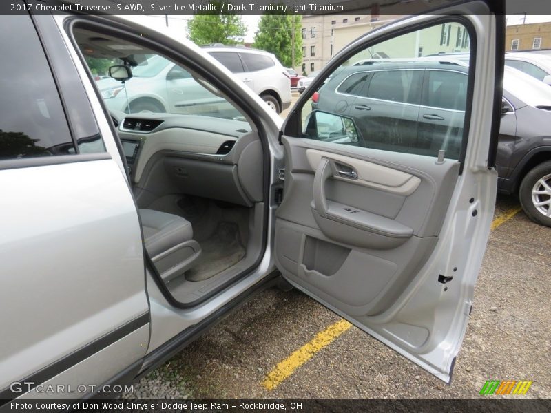 Silver Ice Metallic / Dark Titanium/Light Titanium 2017 Chevrolet Traverse LS AWD