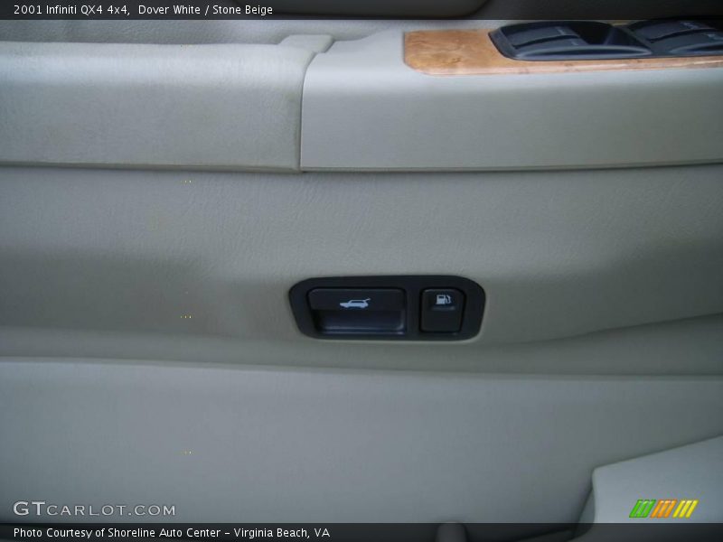 Dover White / Stone Beige 2001 Infiniti QX4 4x4