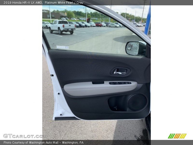 Platinum White Pearl / Gray 2019 Honda HR-V LX AWD