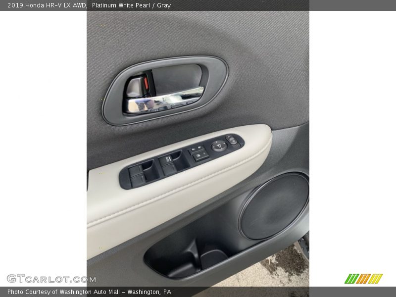 Platinum White Pearl / Gray 2019 Honda HR-V LX AWD