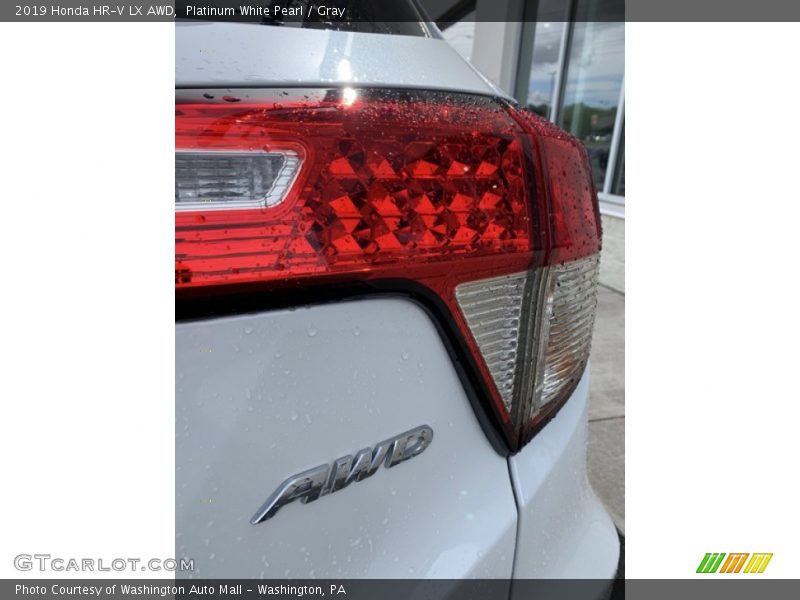 Platinum White Pearl / Gray 2019 Honda HR-V LX AWD