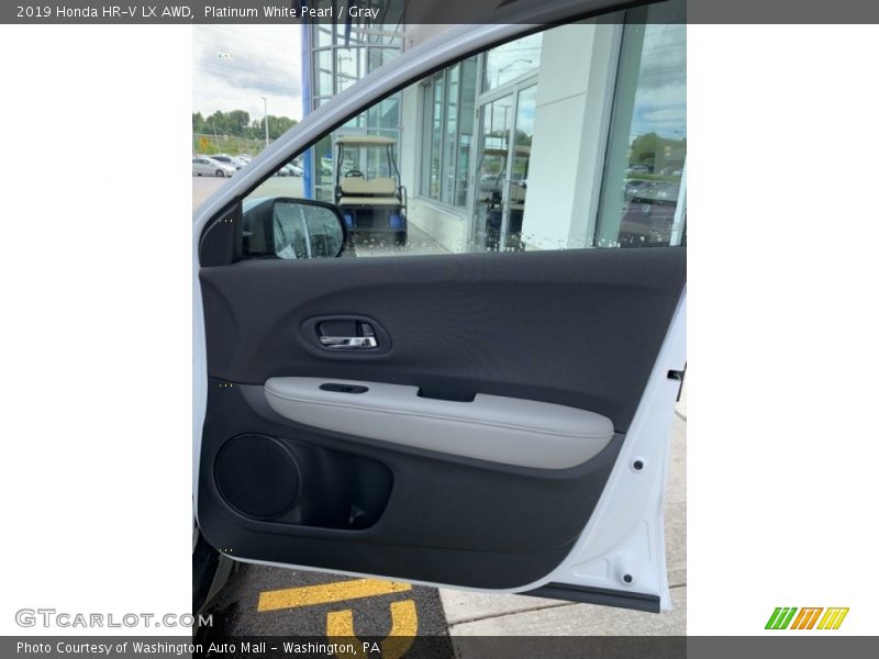 Platinum White Pearl / Gray 2019 Honda HR-V LX AWD