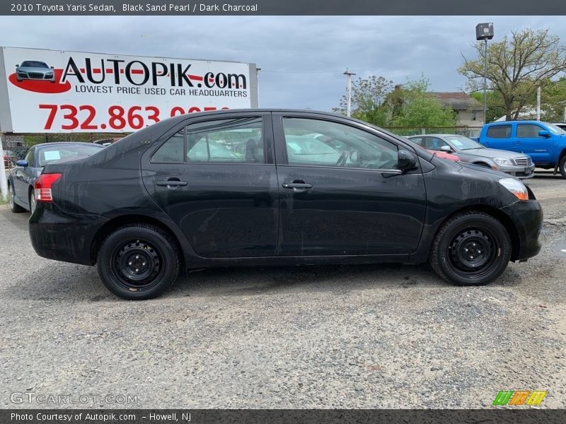 Black Sand Pearl / Dark Charcoal 2010 Toyota Yaris Sedan