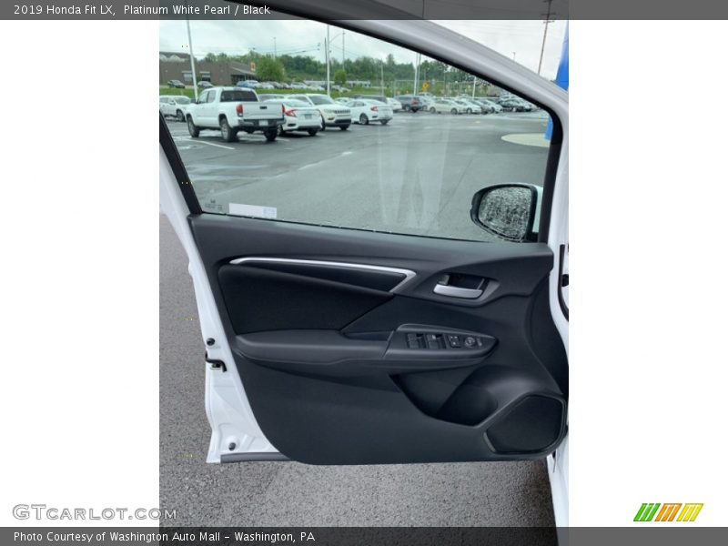 Platinum White Pearl / Black 2019 Honda Fit LX