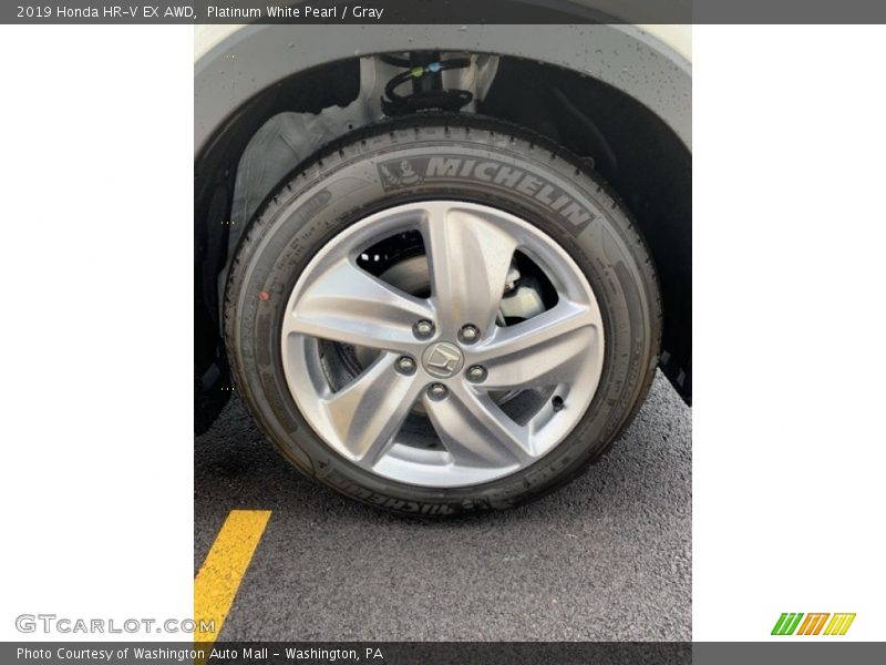 Platinum White Pearl / Gray 2019 Honda HR-V EX AWD