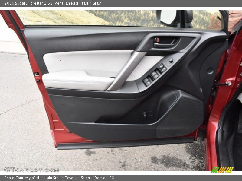Venetian Red Pearl / Gray 2016 Subaru Forester 2.5i
