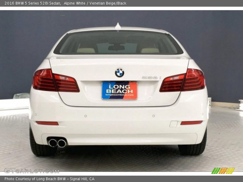 Alpine White / Venetian Beige/Black 2016 BMW 5 Series 528i Sedan