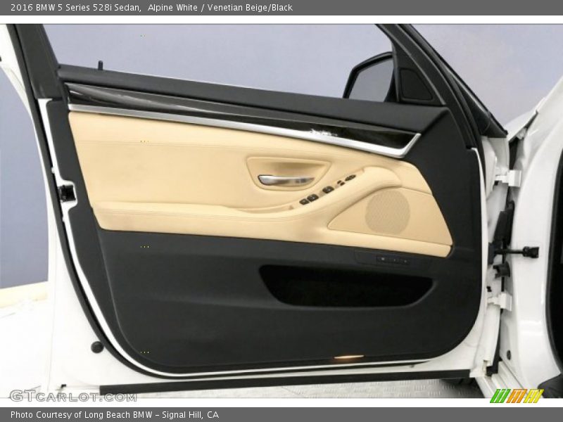 Alpine White / Venetian Beige/Black 2016 BMW 5 Series 528i Sedan