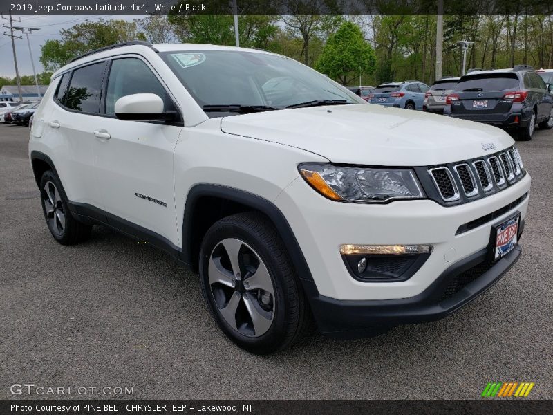 White / Black 2019 Jeep Compass Latitude 4x4