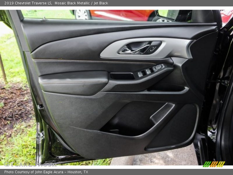 Mosaic Black Metallic / Jet Black 2019 Chevrolet Traverse LS