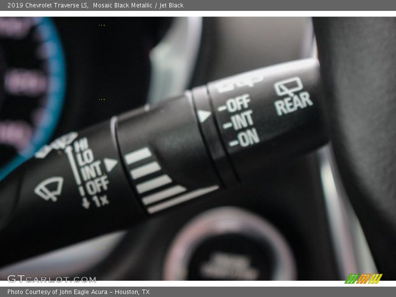 Mosaic Black Metallic / Jet Black 2019 Chevrolet Traverse LS