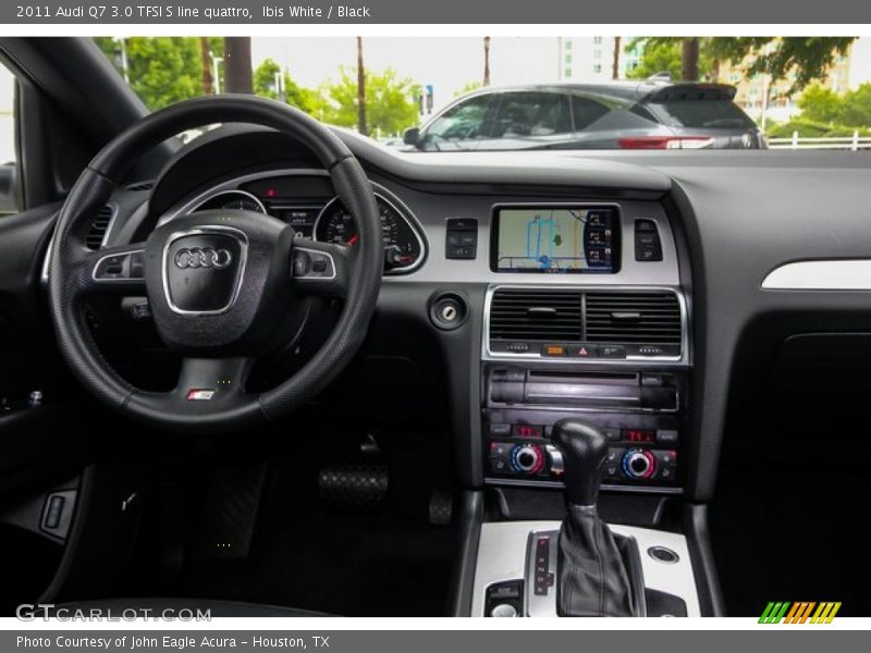 Ibis White / Black 2011 Audi Q7 3.0 TFSI S line quattro