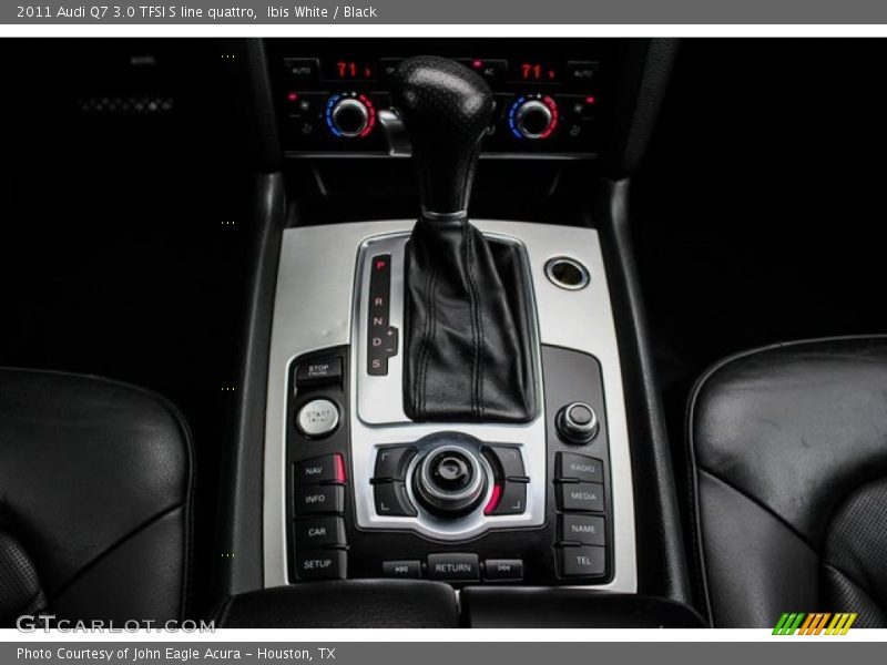 Ibis White / Black 2011 Audi Q7 3.0 TFSI S line quattro