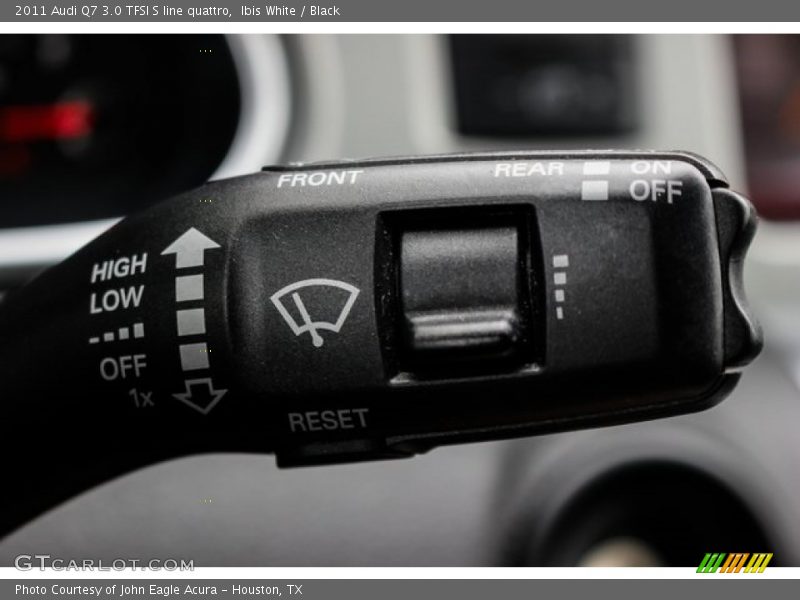 Ibis White / Black 2011 Audi Q7 3.0 TFSI S line quattro
