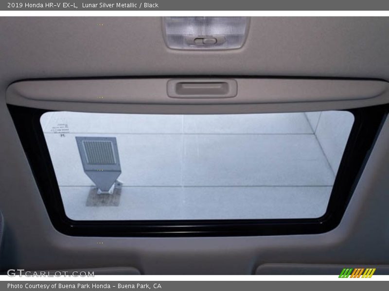 Lunar Silver Metallic / Black 2019 Honda HR-V EX-L