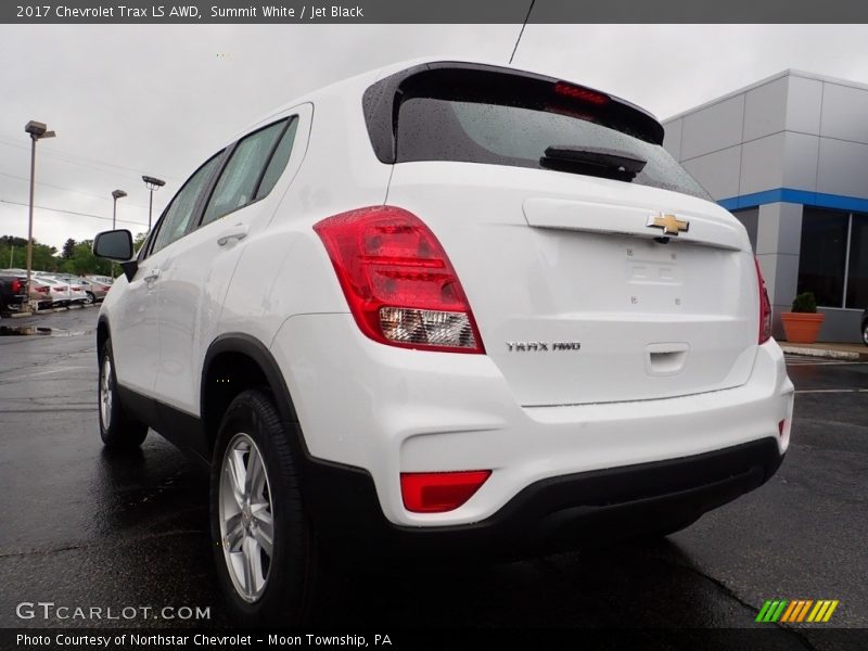 Summit White / Jet Black 2017 Chevrolet Trax LS AWD