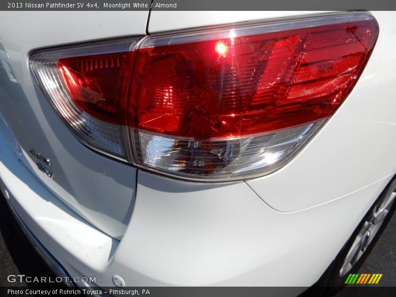 Moonlight White / Almond 2013 Nissan Pathfinder SV 4x4