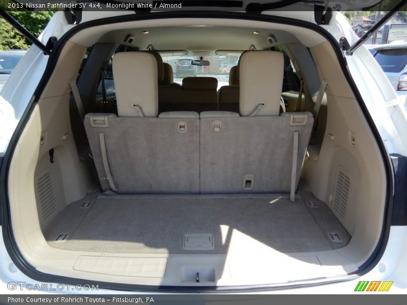 Moonlight White / Almond 2013 Nissan Pathfinder SV 4x4