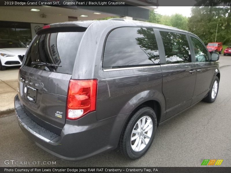 Granite Pearl / Black/Light Graystone 2019 Dodge Grand Caravan SXT