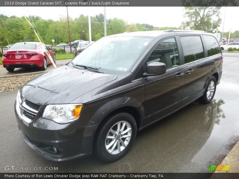Granite Pearl / Black/Light Graystone 2019 Dodge Grand Caravan SXT