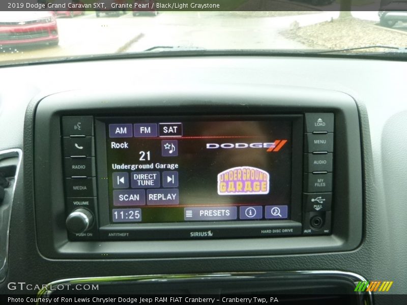 Granite Pearl / Black/Light Graystone 2019 Dodge Grand Caravan SXT
