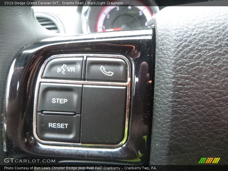 Granite Pearl / Black/Light Graystone 2019 Dodge Grand Caravan SXT