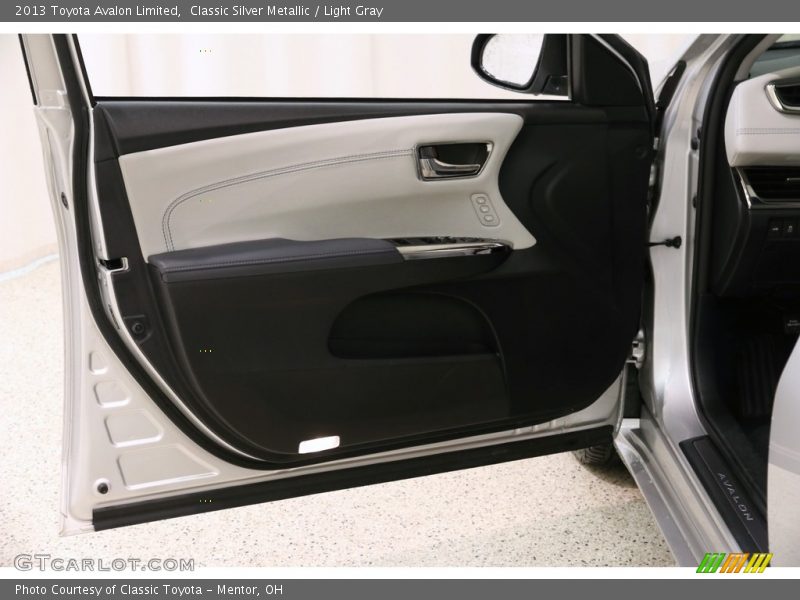 Classic Silver Metallic / Light Gray 2013 Toyota Avalon Limited