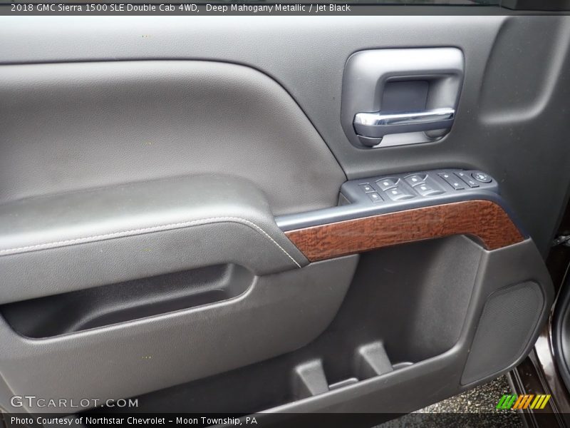Deep Mahogany Metallic / Jet Black 2018 GMC Sierra 1500 SLE Double Cab 4WD