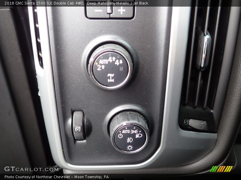 Deep Mahogany Metallic / Jet Black 2018 GMC Sierra 1500 SLE Double Cab 4WD