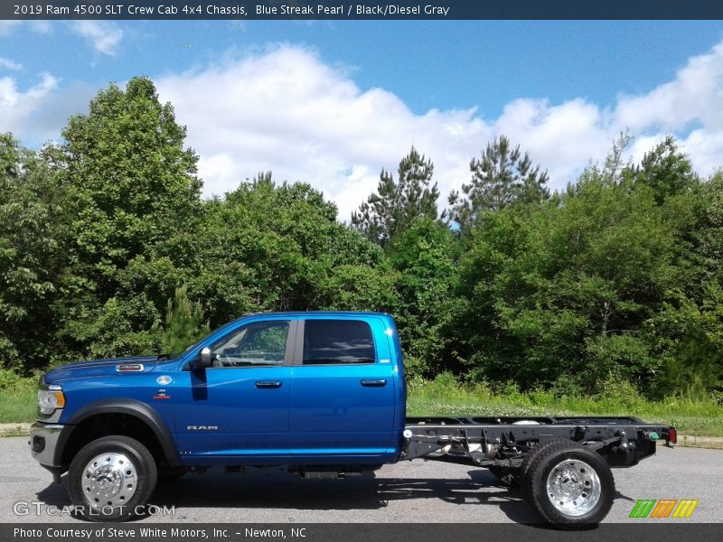 Blue Streak Pearl / Black/Diesel Gray 2019 Ram 4500 SLT Crew Cab 4x4 Chassis
