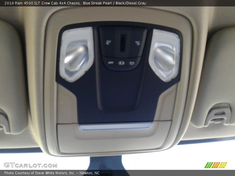 Blue Streak Pearl / Black/Diesel Gray 2019 Ram 4500 SLT Crew Cab 4x4 Chassis