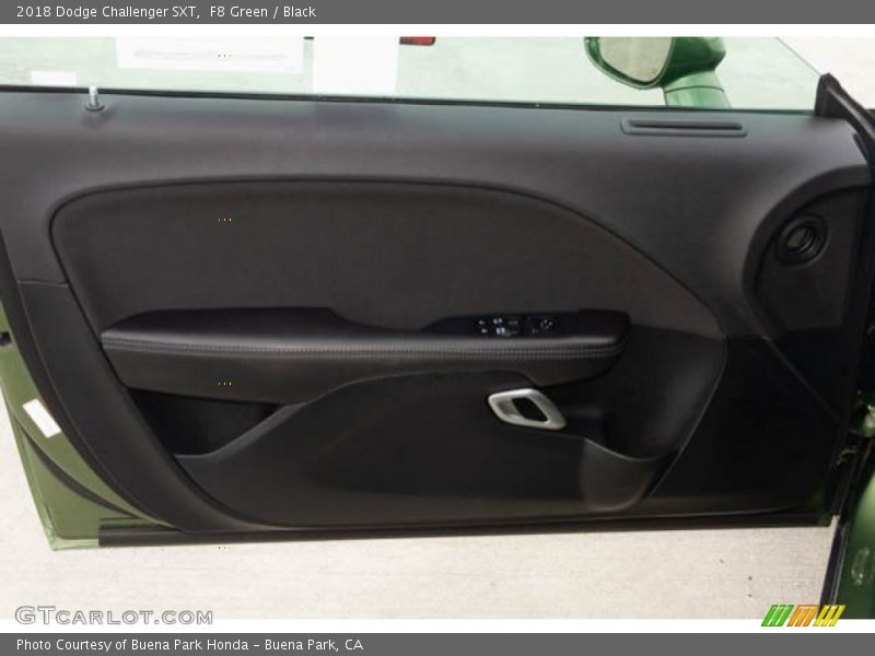 F8 Green / Black 2018 Dodge Challenger SXT