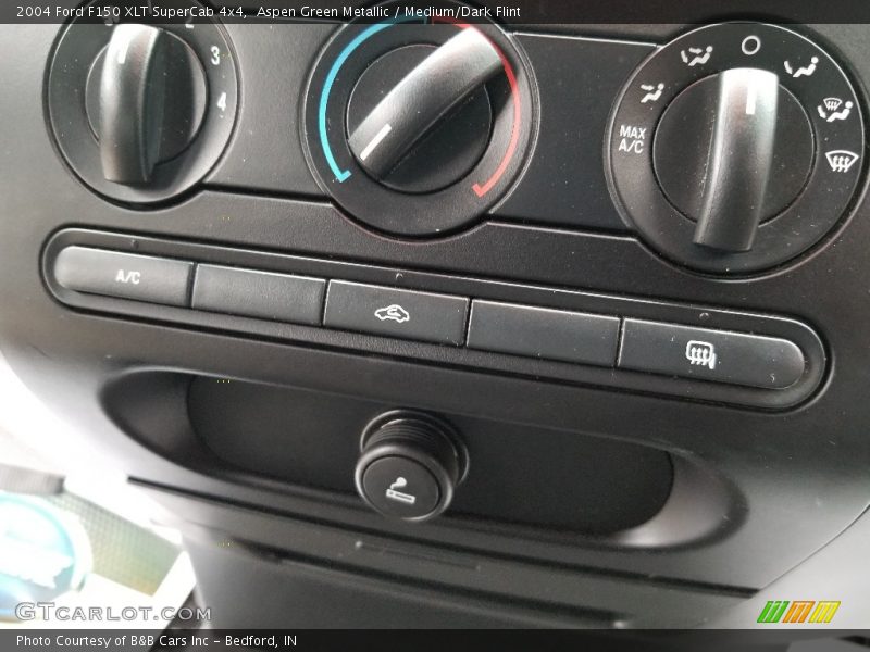 Aspen Green Metallic / Medium/Dark Flint 2004 Ford F150 XLT SuperCab 4x4