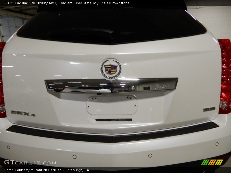 Radiant Silver Metallic / Shale/Brownstone 2015 Cadillac SRX Luxury AWD